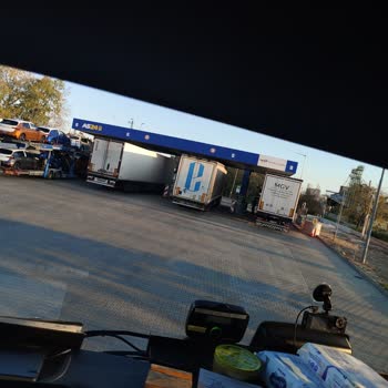 Akaryakıt İstasyonunda Tır Yoğunluğu Sürücüleri Mağdur Ediyor