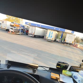 Akaryakıt İstasyonunda Tır Yoğunluğu Sürücüleri Mağdur Ediyor