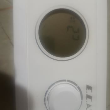 Garanti Kapsamındaki Oda Termostatı Ekran Kırılması İçin Tamir Seçeneği Sunulmuyor