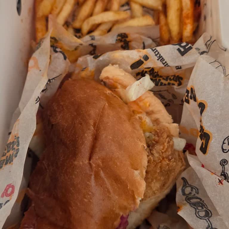 Cajun Corner Bayat ve Soğuk Menüyle Hayal Kırıklığı