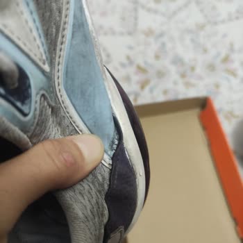 Kısa Sürede Açılan Ayakkabıya Garanti Desteği Sağlanmadı