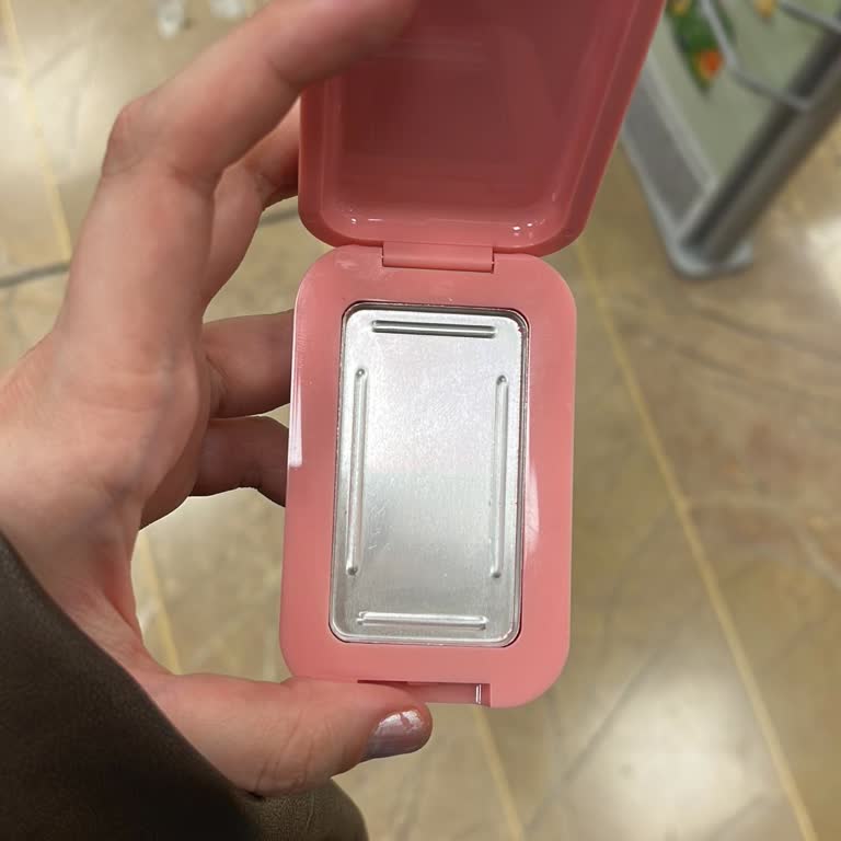 Yanlış İsimle Teslimat Ve Kırık Ürün Nedeniyle Mağduriyet Yaşadım