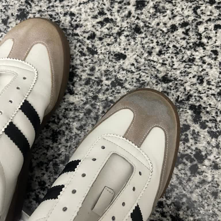 Yıkanınca Rengi Tamamen Değişen Sneaker Ve Müşteri Hizmetlerinden Yanıtsızlık