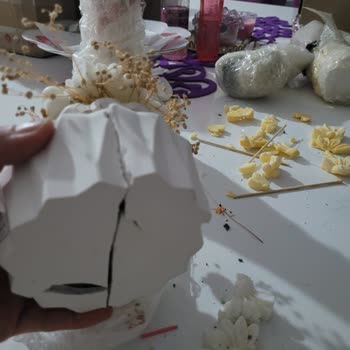 Aras Kargo İle Gönderdiğim Kargo Paramparça Ulaştı, Zararımın Karşılanmasını İstiyorum