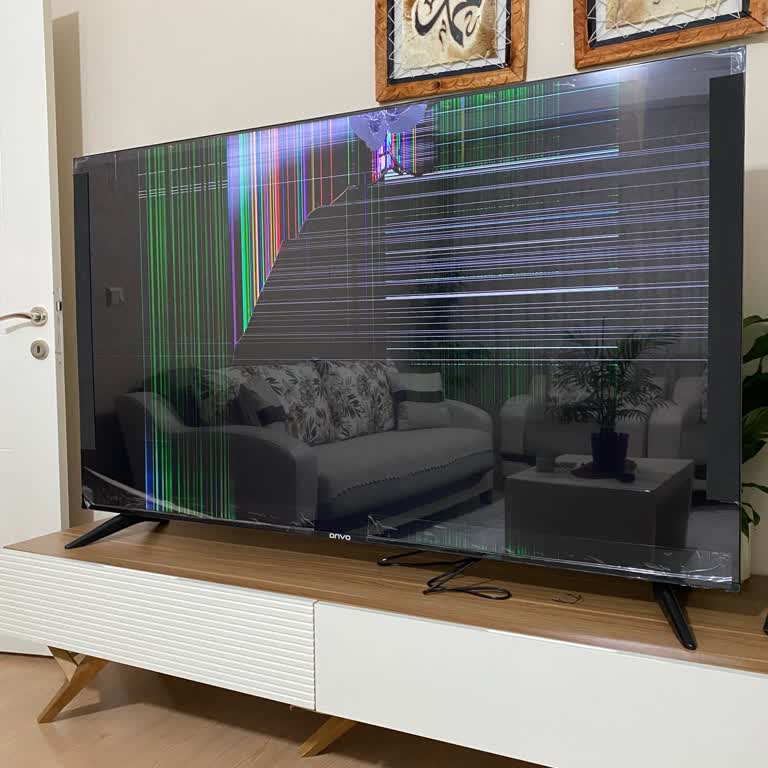Kırık Gelen Televizyon İçin Değişim Talebim Karşılanmadı