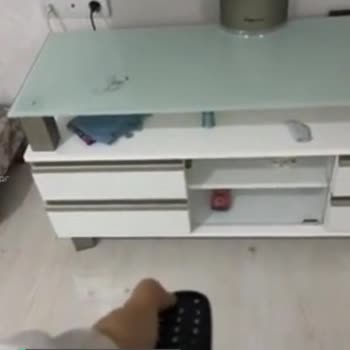 Blaupunkt TV Açılmıyor Donuyor. Servis İlgilenmiyor. Telefonları Açmıyor!