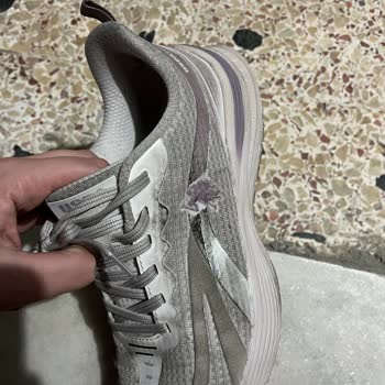 Kısa Sürede Deforme Olan Ayakkabıda Mağduriyetimin Giderilmesini Talep Ediyorum