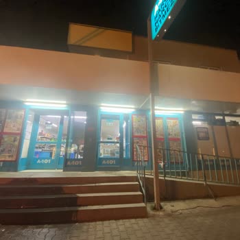 A101 Mağazası Kapanış Saatinden Önce Kapılarını Kapattı