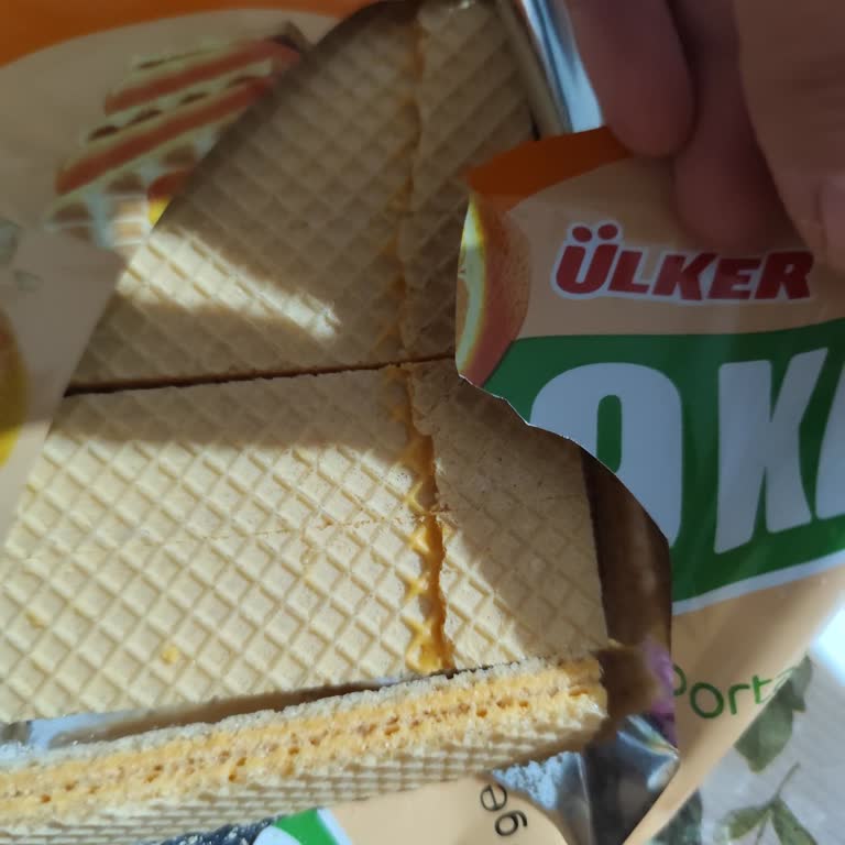 Ülker 9 Kat Tat Gofretin Katları Eksik Çıktı