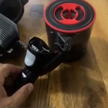 Bosch Dikey Süpürge Düşüyor!