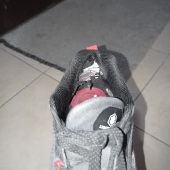 FLO'dan Aldığım Ayakkabıda Üretim Hatası Ve Değişim Talebimin Reddedilmesi