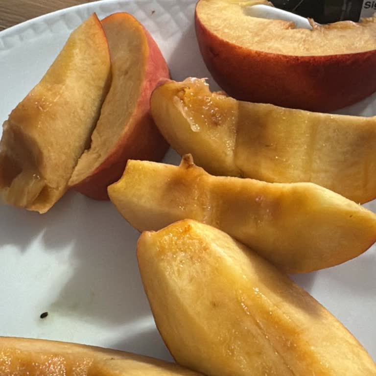 Onur Market'ten Aldığım Şeftaliler Tamamen Çürük Çıktı