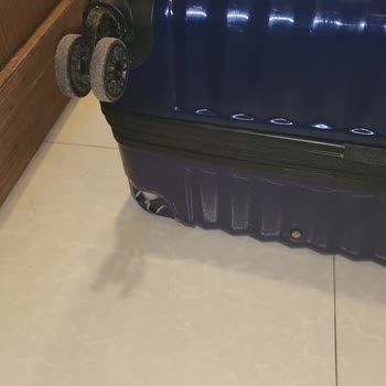Etihad Airways – Request for Refund Due to Luggage Damage
