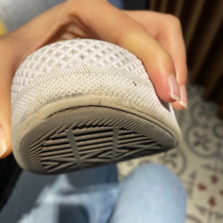 Aldığım Ayakkabının Tabanı Çıktı Müşteri Hizmetlerine Ulaşamıyorum