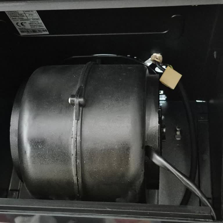 Yetkili Servis Ve Müşteri Hizmetlerinden Sonuç Alınamıyor, Davlumbaz Hâlâ Arızalı