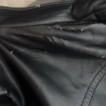 Aldığım Ürün Yırtık Çıktı, Satıcı İade Talebine Cevap Vermiyor