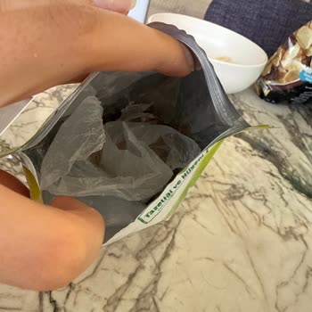 Peyman Ceviz Paketinde Poşet Parçası Çıkması Ve Güven Sorunu