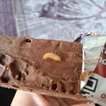 Eti Hoşbeş Ürününden Kurt Çıkması Ve Özür Talebi