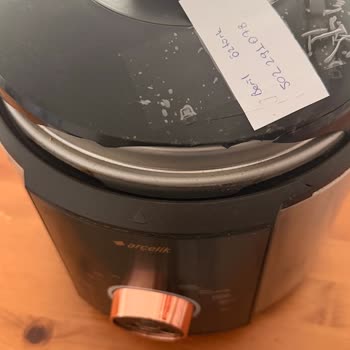 Yetkili Servis Sonrası Buzdolabım Kırık Ve Kullanılamaz Halde Teslim Edildi