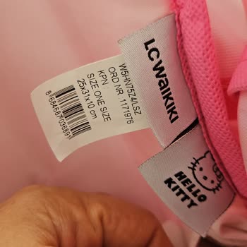 LCW Yeni Alınan Lisanslı Okul Çantasında Hızlı Deformasyon Ve Baskı Soyulması