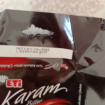 Taze Alınan Çikolatada Küf Kokusu Ve Mağduriyet