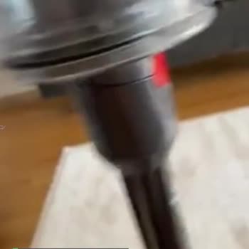 Dyson V12 Oynayan Boru!