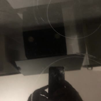 Yeni Alınan Siemens Ocakta Cam Yüzeyde Kendiliğinden Oluşan Çizikler Mağduriyet Yarattı