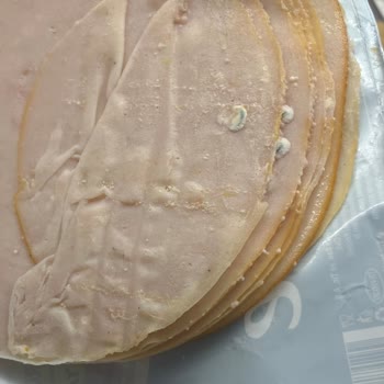 Açılmamış Namet Piliç Füme Ürününde Küf Ve Ambalaj Sorunu Yaşadım