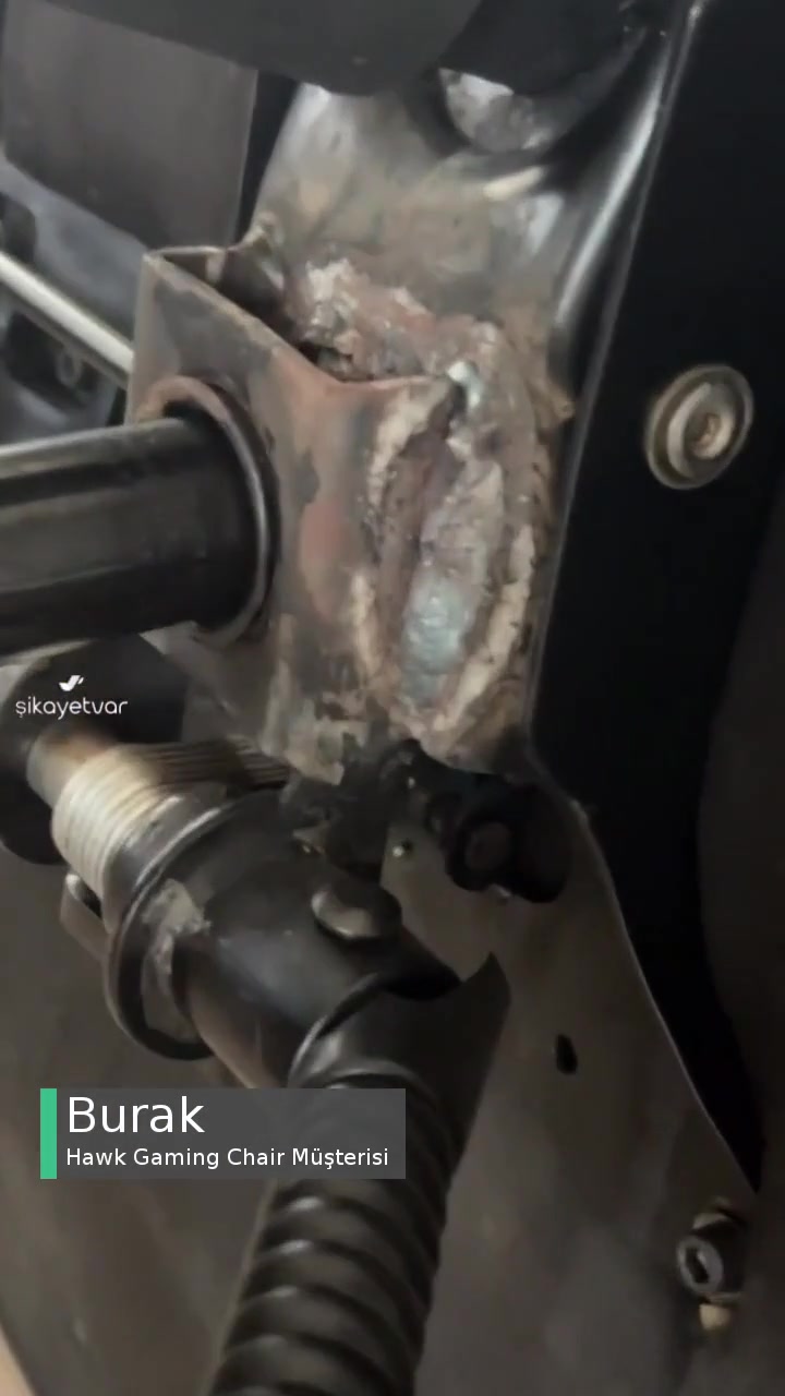 Hawk Gaming Chair Oyuncu Koltuğu Kaynak Yerinden Kırıldı! videonun kapak resmi
