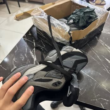 Defolu Ürün, İletişim Engeli Ve Kişisel Bilgilerle Tehdit