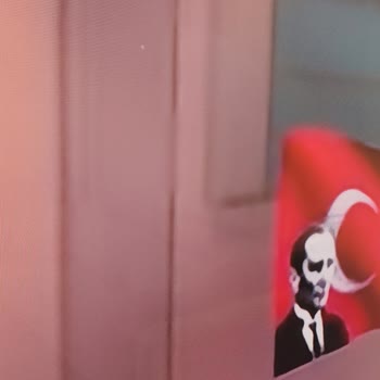 Sıfır Televizyonda Panel Kusuru Ve Umursamaz Servis Yaklaşımı