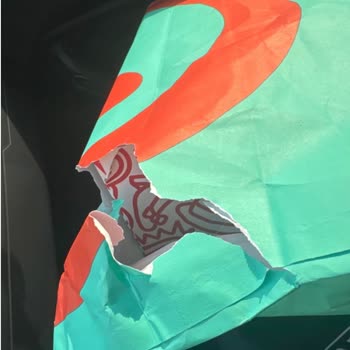 Geç Teslimat Ve Özensiz Hediye Paketi Nedeniyle Yaşanan Mağduriyet