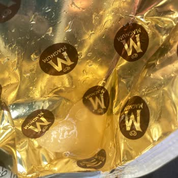 Opet İstasyonundan Alınan Magnum Dondurmalar Bozuk Çıktı Tüketilemedi