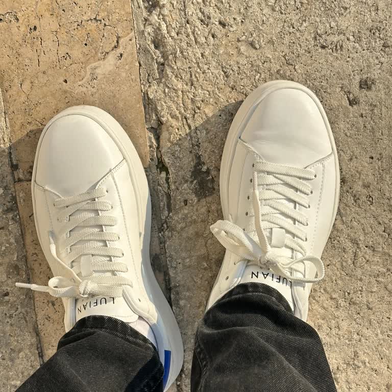 İlk Kullanımda Deforme Olan Ayakkabı Ve Yetersiz Mağaza Desteği