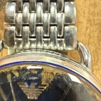 Orijinal Denilen Emporio Armani Saatte Paslanma Ve Değişim Talebinin Reddedilmesi