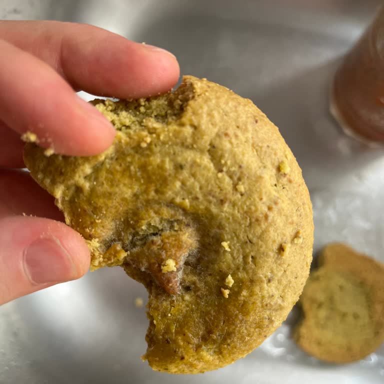 Tarihi Geçmemiş Kallavi Kurabiye Küflü Çıktı, Müşteri Hizmetlerinden Yanıt Alınamıyor