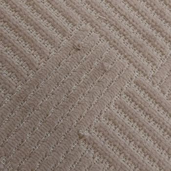 Sorunlu Halı Teslimatı Ve Yetersiz Çözüm Süreci