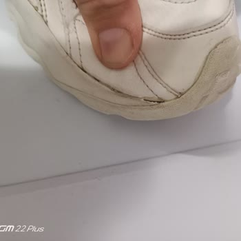 Satın Aldığım Nike Ayakkabının Yan Kısımlarında Açılma Ve Ret Cevabı