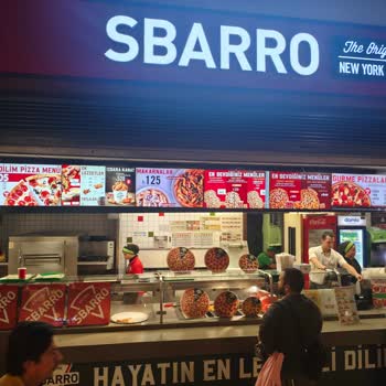 Sbarro'da Ketçap Ve Mayonez İçin Ekstra Ücret Alınması Ve Fiş Verilmemesi