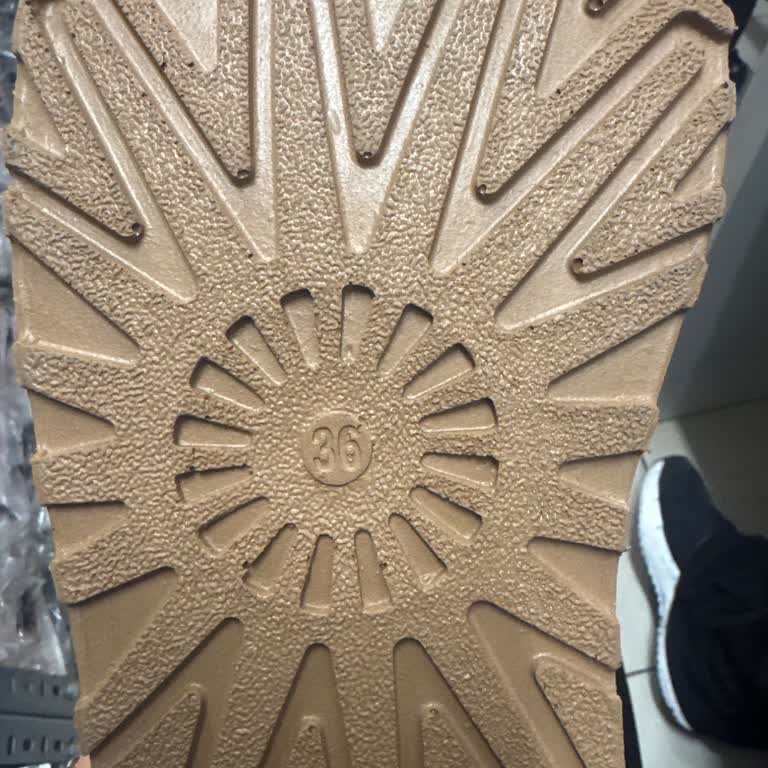 Mcl Sneaker | Meryemin_ayakkabilari34 Yanlış Gönderi Yapıp İletişimi Kesiyor