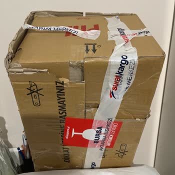 Kargo Kapı Önüne Bırakıldı, Kitap Ve Ürün Eksik Çıktı, Müşteri Hizmetleri Dönüş Yapmadı