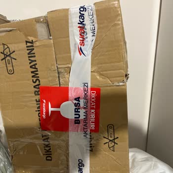 Kargo Kapı Önüne Bırakıldı, Kitap Ve Ürün Eksik Çıktı, Müşteri Hizmetleri Dönüş Yapmadı