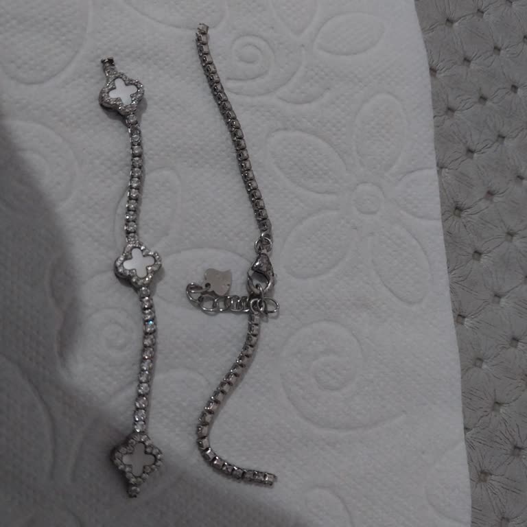 Silver City Hem Kırılma Hem De Renk Atması Sorunları