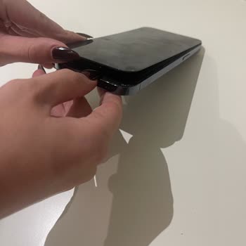 Apple Store’da Onarım Sonrası Cihazım Hasarlı Ve İlgisiz Yaklaşımla Mağdur Edildim