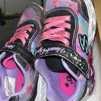 Skechers Ayakkabıda Kısa Sürede Renk Ve Taban Soyulması Sorunu