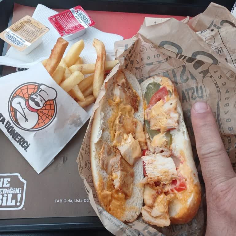 Usta Dönerci'de Hayal Kırıklığı: Soğuk Ve Yetersiz Menü, Hijyen Şüphesi