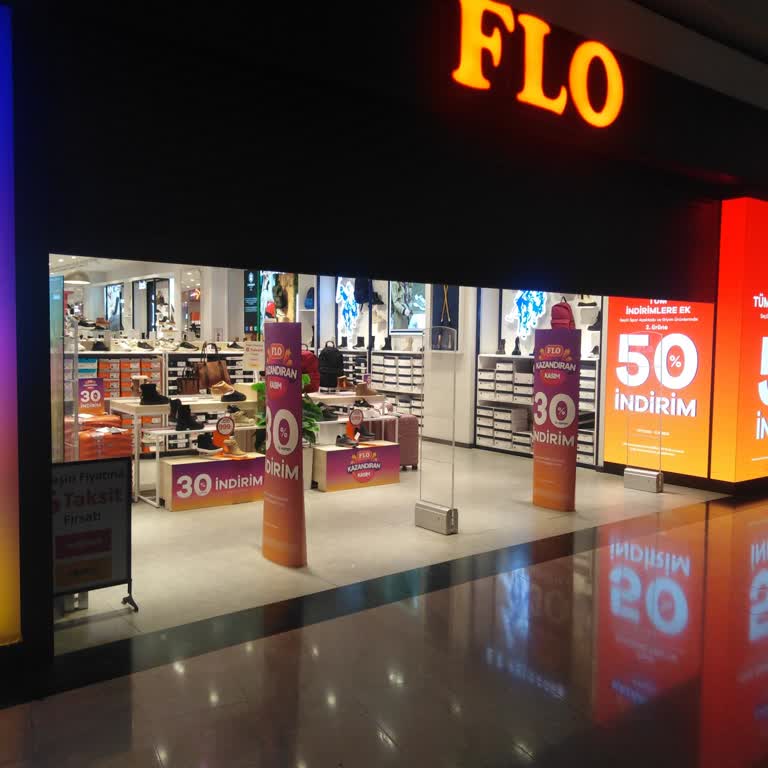 FLO Mağazasında Kapanış Saati Ve Eşit Davranış Konusunda Mağduriyet