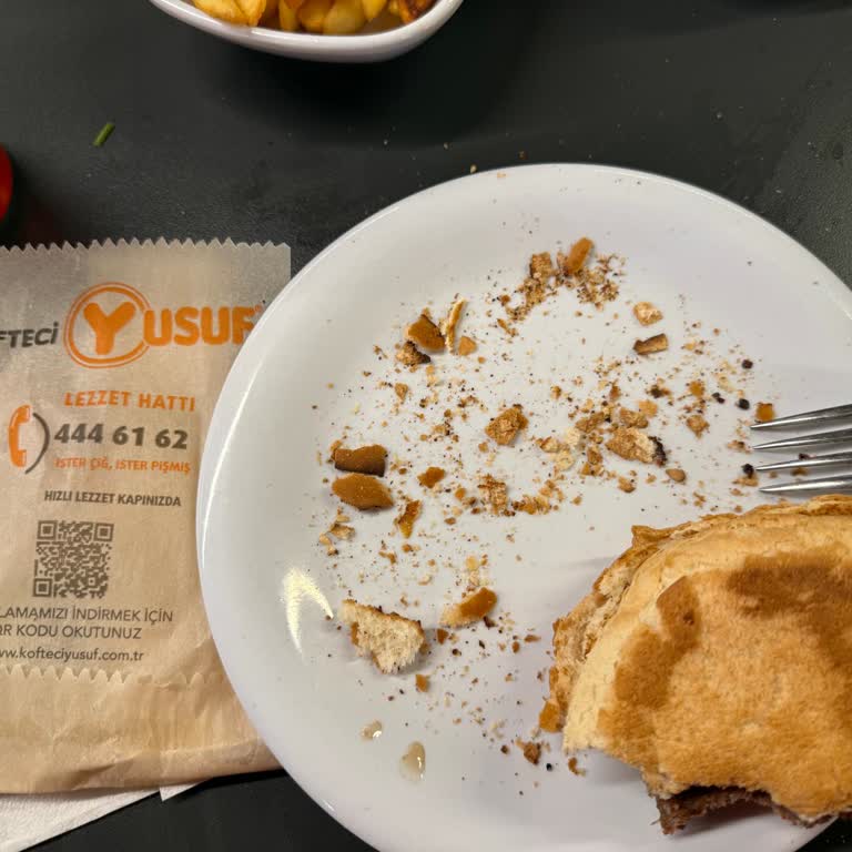 Köfteci Yusuf Bayat Ekmek Ve Eksik Siparişle Hayal Kırıklığı Yaşadım