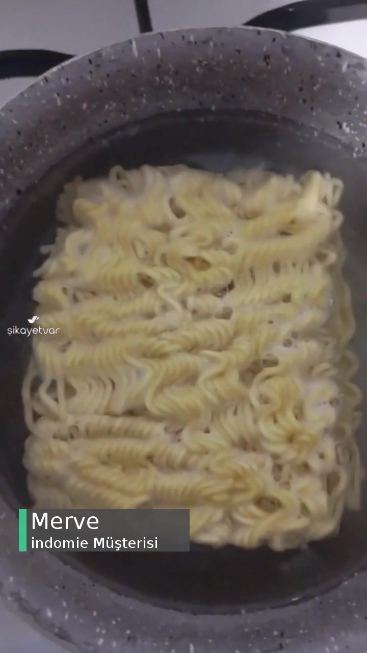 indomie Körili Noodle Baharatsız Çıktı videonun kapak resmi