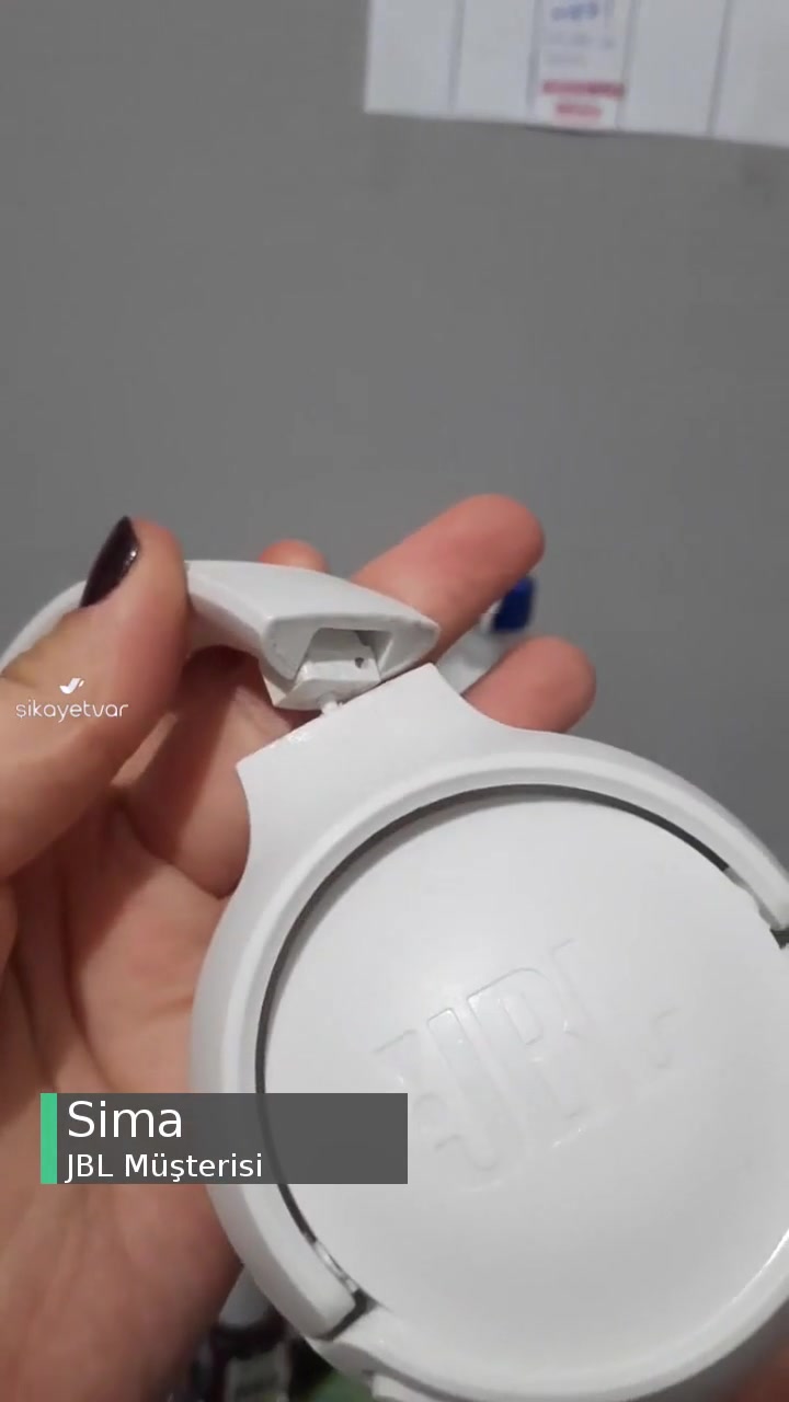 JBL Kulaklığım Darbe Almamasına Rağmen Durduk Yere Kırıldı videonun kapak resmi